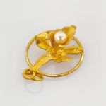 Goldanhänger mit Perle organisches Design um 1970