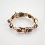 Elegantes Schmuckset aus Gold mit violetten Saphiren - insgesamt ca. 50 ct.