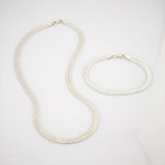 Elegantes Schmuckset aus Silber – Kette und Armband im Flachpanzerdesign