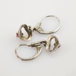 Filigrane Ohrringe aus Silber mit Spinell