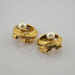 Vintage-Ohrringe aus Gold mit Perlen