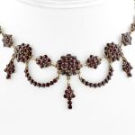 Prunkvoll, historisches Granatcollier mit böhmischen Granaten, um 1900