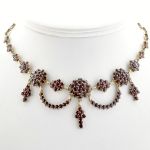 Prunkvoll, historisches Granatcollier mit böhmischen Granaten, um 1900