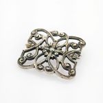 Wunderschönes Silberarmband & Brosche