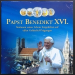 PAPST BENEDIKT XVI. 5 GOLDRELIEF-MEDAILLEN + BÜCHLEIN IN KLAPPBOX