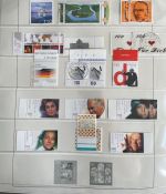 BUND 1949-2005 in 5 Vordruckalben postfrisch & gestempelte Sammlung