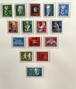 Saarland 1947-1959 Sammlung postfrisch komplett ohne Blocks im Borek Album