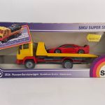SIKU 3126 - Pannen Servicewagen Mercedes SK mit Ferrari - SIKU SUPER - 1:55 OVP