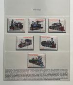 EISENBAHN Briefmarken Motivsammlung - in Lindner Ringbinder Grün - Lokomotiven