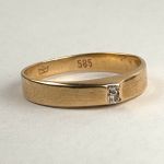 Eleganter GOLDRING 585 - 14 KARAT 1,79 g Gelbgold mit kleinem Stein - gebraucht