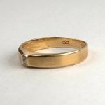 Eleganter GOLDRING 585 - 14 KARAT 1,79 g Gelbgold mit kleinem Stein - gebraucht