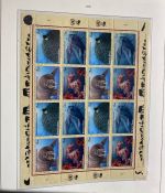 UNO Genf 1989-2013 Bogen Sammlung postfrisch in Leuchtturm Klemmbinder