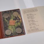 Münztasche 750 Jahre Berlin DDR, 4 x 5 Mark + Medaille Münzen eingeschweißt
