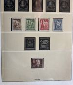 BERLIN 1949-1990 Sammlung postfrisch komplett Lindner Vordruck in 2 Ringbindern