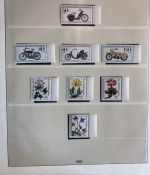 BERLIN 1949-1990 Sammlung postfrisch komplett Lindner Vordruck in 2 Ringbindern