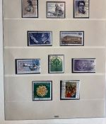 BERLIN 1949-1990 Sammlung postfrisch komplett Lindner Vordruck in 2 Ringbindern