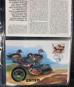 NUMISBRIEFE aus aller Welt - Album mit 35 Numisbriefen inkl. Kassette