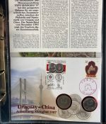 NUMISBRIEFE aus aller Welt - Album mit 35 Numisbriefen inkl. Kassette