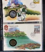 NUMISBRIEFE aus aller Welt - Album mit 22 Numisbriefen inkl. Kassette