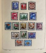 DDR Sammlung gestempelt - 1949-1974 nahezu komplett auf Vordruck im Klemmbinder