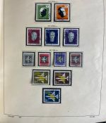 DDR Sammlung gestempelt - 1949-1974 nahezu komplett auf Vordruck im Klemmbinder