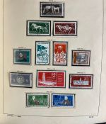 DDR Sammlung gestempelt - 1949-1974 nahezu komplett auf Vordruck im Klemmbinder