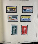 DDR Sammlung gestempelt - 1949-1974 nahezu komplett auf Vordruck im Klemmbinder