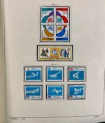 DDR Sammlung gestempelt - 1949-1974 nahezu komplett auf Vordruck im Klemmbinder