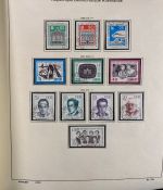 DDR Sammlung gestempelt - 1949-1974 nahezu komplett auf Vordruck im Klemmbinder
