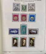 DDR Sammlung gestempelt - 1949-1974 nahezu komplett auf Vordruck im Klemmbinder