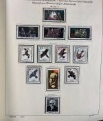 DDR Sammlung gestempelt - 1949-1974 nahezu komplett auf Vordruck im Klemmbinder