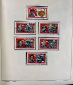 DDR Sammlung gestempelt - 1949-1974 nahezu komplett auf Vordruck im Klemmbinder