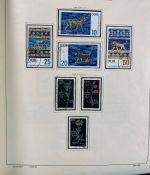DDR Sammlung gestempelt - 1949-1974 nahezu komplett auf Vordruck im Klemmbinder
