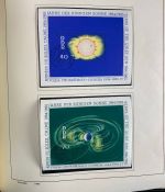 DDR Sammlung gestempelt - 1949-1974 nahezu komplett auf Vordruck im Klemmbinder