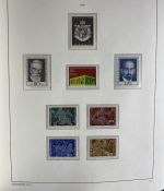 LIECHTENSTEIN Sammlung 1945-1997 postfrisch komplett auf Leuchtturm Vordruck