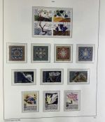 LIECHTENSTEIN Sammlung 1945-1997 postfrisch komplett auf Leuchtturm Vordruck