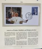 PAPST Benedikt XVI Sammlung - FDC & postfrisch - in 5 Ringbindern aus Borek Abo