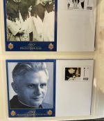 PAPST Benedikt XVI Sammlung - FDC & postfrisch - in 5 Ringbindern aus Borek Abo