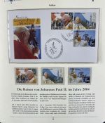 PAPST Benedikt XVI Sammlung - FDC & postfrisch - in 5 Ringbindern aus Borek Abo