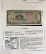 Sammlung BANKNOTEN DER WELT 46 Stück im Album (Sammler-Qualität)
