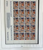 LIECHTENSTEIN Kleinbogen Sammlung 1961-1991 postfrisch - auf Lindner Vordruck