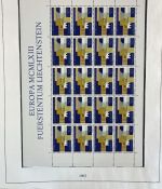 LIECHTENSTEIN Kleinbogen Sammlung 1961-1991 postfrisch - auf Lindner Vordruck
