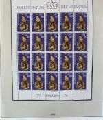 LIECHTENSTEIN Kleinbogen Sammlung 1961-1991 postfrisch - auf Lindner Vordruck