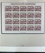 LIECHTENSTEIN Kleinbogen Sammlung 1961-1991 postfrisch - auf Lindner Vordruck