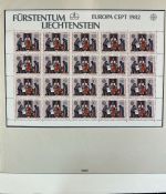 LIECHTENSTEIN Kleinbogen Sammlung 1961-1991 postfrisch - auf Lindner Vordruck