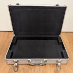 Alu-Münzkoffer silber - LEER - passend für 22 x 34 Tableaus