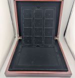 Münzkassette Schatulle mit eckigen 12 x 50,5mm Vertiefungen - gebraucht