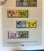 WALT DISNEY Motivsammlung postfrisch - aus Sieger Abo in 2 Lindner Ringbindern