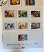 WALT DISNEY Motivsammlung postfrisch - aus Sieger Abo in 2 Lindner Ringbindern
