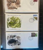 MOTIV TIER WWF Sammlung mit über 140 FDC Ersttagsbriefe im Binder
